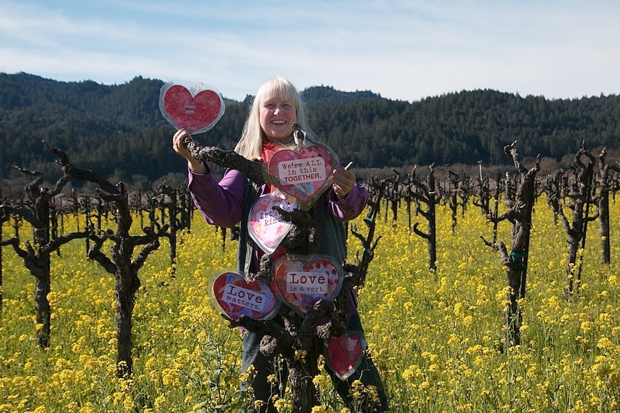 Karen Lynn Ingalls, painter in a Napa Valley vineyard